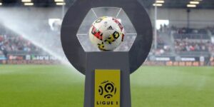 Ligue 1 chính thức ra đời từ 1932